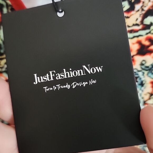 Just Fashion Now colorful mid bell sleeve boho floral top NWT size small - Picture 4 of 7